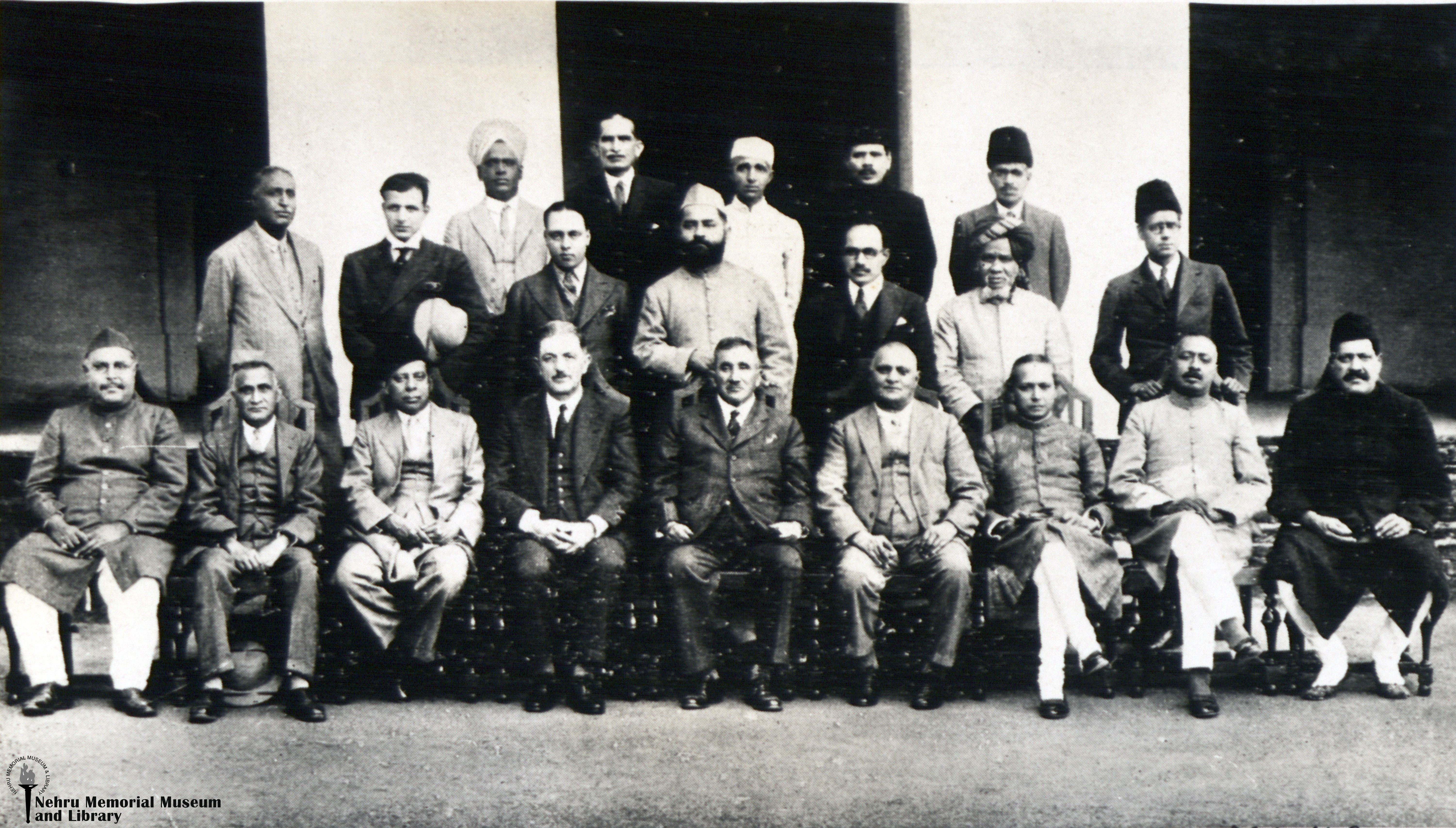 Lala Abdul Aziz with Rauf Pasha and Mohammad Yunus, A. Suhrawardy, Sir Hari Singh Gour, Asaf Ali, Abdullah Harun, T.H. Sherwani, Halimullah Jung, K.A. Khan, Dr. Zakir Hussain, Durga Das, S. Murtaza Bahadur, S.R. Iyer, F. Ansari, M. Said, K.U. Malahar and Others, Delhi 1933