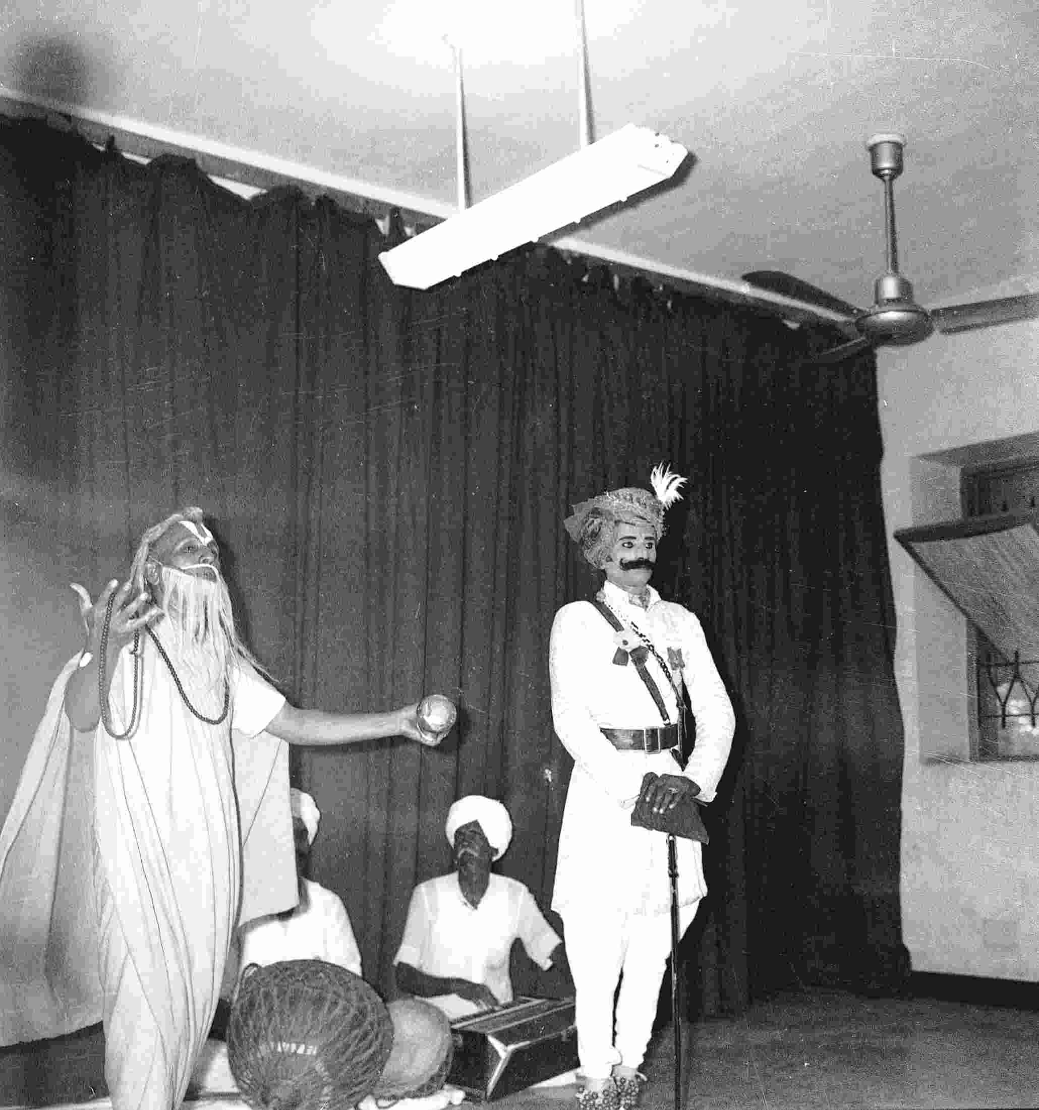 Khayal_the_folk_theatre_of_Rajasthan_at_Rabindra(2)