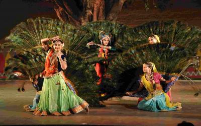 Partha_Parv_Mayur_&_Raas_Dance_U.P.(1)